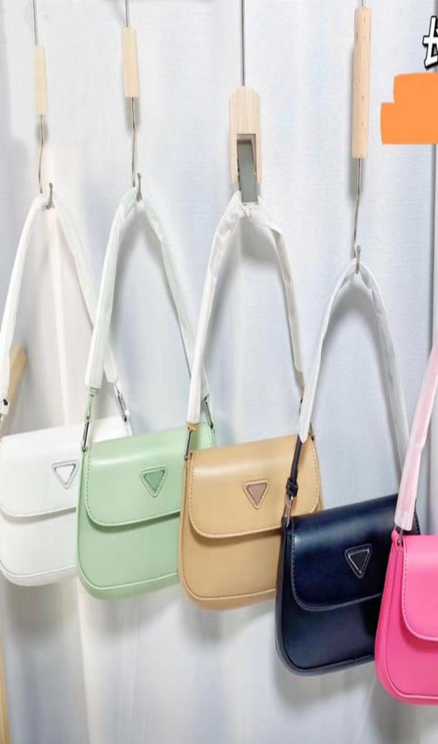 Inverted Triangle PU Designers Ladies Handbag Hobo Tote Pochette Wristlet Purses Fashion Crossbody Shoulder Bag Pouchette Patent L9579987, Champagne
Inverted Triangle PU Designers Ladies Handbag Hobo Tote Pochette Wristlet Purses Fashion Crossbody Shoulder Bag Pouchette Patent L9579987, Champagne