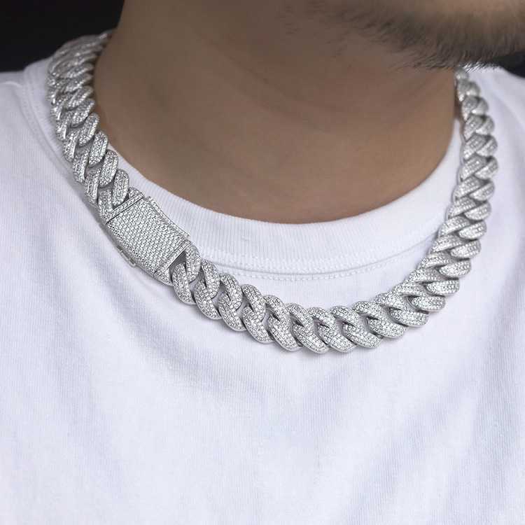 New 17mm Wide 925 Silver Iced Out Square Moissanite Diamond Cuban Link Chain for Mens Rapper Hip Hop Necklace
New 17mm Wide 925 Silver Iced Out Square Moissanite Diamond Cuban Link Chain for Mens Rapper Hip Hop Necklace