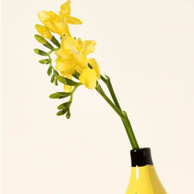 Vases Eclectic Unique Banana Resin Vase in Yellow wer Arrangements desktop vase living room home decoration 230625