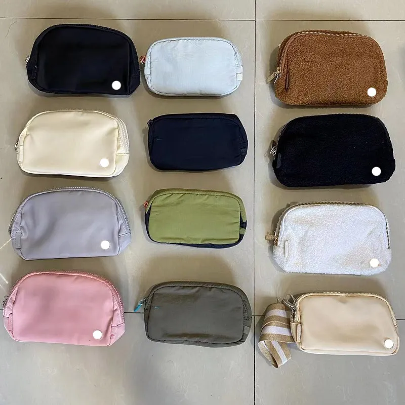 New Belt Bag Women's Sports Waist Pack Outdoor Crossbody Bag 1L Capacity Men's Wallet Upgraded Silicone Tag Plush Bag Running Sports Bag
