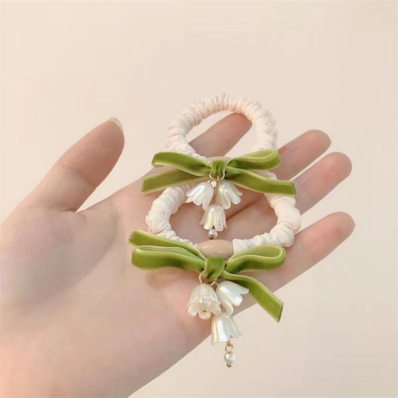 Linglan Flower Hair Ring Forest Style Super Immortal Fresh and Cute Flower Hair Rope Temperament Tie Hair Versatile Elastic Band Headrope
Linglan Flower Hair Ring Forest Style Super Immortal Fresh and Cute Flower Hair Rope Temperament Tie Hair Versatile Elastic Band Headrope