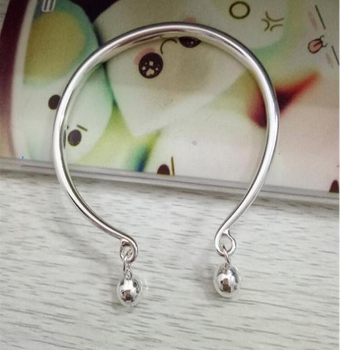 new 925 Open pure silver hollow bracelet glazed face bell silver foot bracelet belly egg-shaped simple solid silver bracelet hanging p1650267
new 925 Open pure silver hollow bracelet glazed face bell silver foot bracelet belly egg-shaped simple solid silver bracelet hanging p1650267