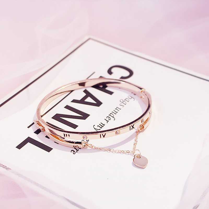 Wholesale- Rose Gold Stainless Steel Bracelets Bangles Female Heart Forever Love Brand Charm Bracelet for Women Famous Jewelry
Wholesale- Rose Gold Stainless Steel Bracelets Bangles Female Heart Forever Love Brand Charm Bracelet for Women Famous Jewelry