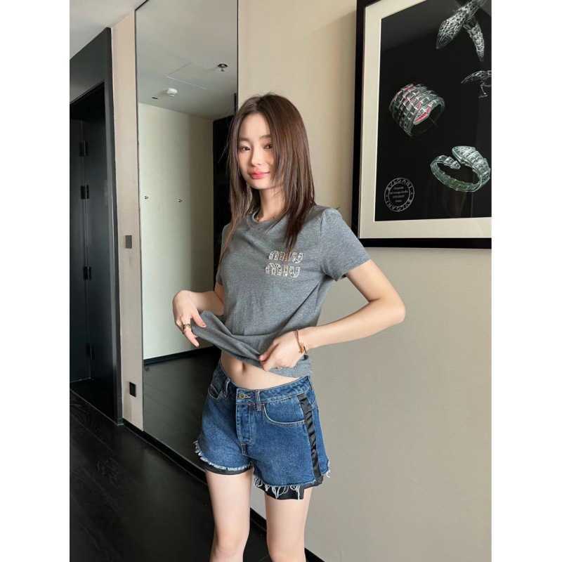 MM23SS Spring/Summer New Product Small Three Color Round Neck T-shirt Top Version Slim Fashion Casual Versatile Women