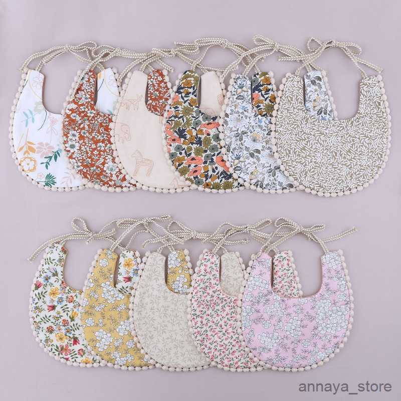 Bibs Cloths Baby Tassel Saliva Towel Vintage Double Side Floral Printing Bib Feeding Cloth Scarf for Newborn R230628
Bibs Cloths Baby Tassel Saliva Towel Vintage Double Side Floral Printing Bib Feeding Cloth Scarf for Newborn R230628