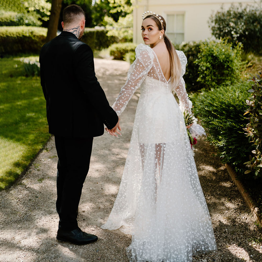 Polka Dot 2 Pieces Wedding Dresses Spaghetti Strap Mini Bridal Gown with Jacket Half Lining Transparent Summer Garden Wedding Dress