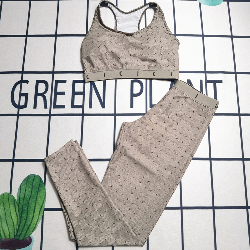 Womens Tracksuits Yoga Outfits Seamless Set Fashion Designer Gym Sports Clothes Printing Letters Casual Jogging Running Breathable Woman white Sweat Suits
Womens Tracksuits Yoga Outfits Seamless Set Fashion Designer Gym Sports Clothes Printing Letters Casual Jogging Running Breathable Woman white Sweat Suits