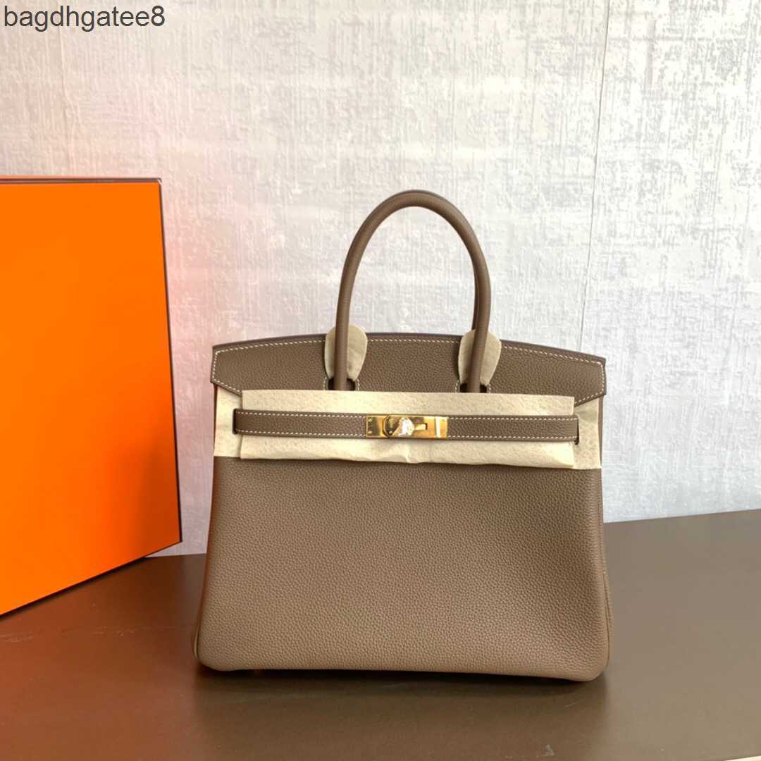 2023 Birkins Layer Bags Bag Designer Tote Real Classic Top Leather Togo Cowhide Genuine Lychee Grain Women's Handbag Shoulder Cross Body 4aqj, Bordeaux red
2023 Birkins Layer Bags Bag Designer Tote Real Classic Top Leather Togo Cowhide Genuine Lychee Grain Women's Handbag Shoulder Cross Body 4aqj, Bordeaux red