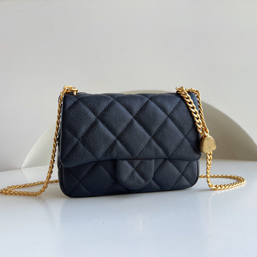 Designer Flap Bags Luxury Evening Bags 1:1 Quality Calfskin Chain Bags 19CM With Box MC074
Designer Flap Bags Luxury Evening Bags 1:1 Quality Calfskin Chain Bags 19CM With Box MC074