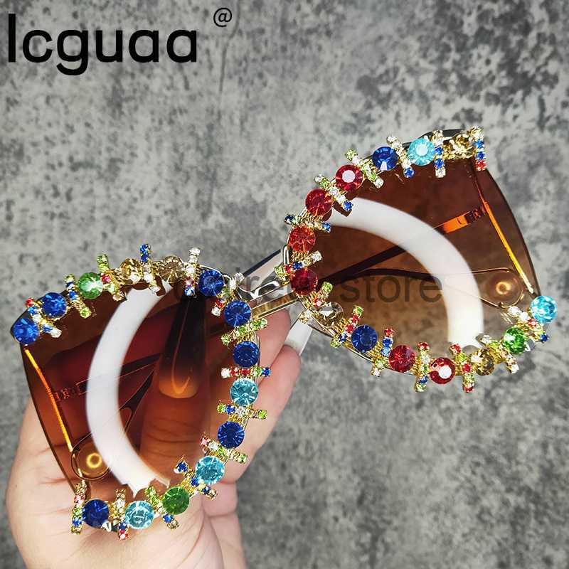 Sunglasses Alloy Oversized Cooling Pearl Sun Glasses Women UV400 2022 Flower Crystal Hip Hop Steampunk Queen Sunglasses Luxury Brand J230627
Sunglasses Alloy Oversized Cooling Pearl Sun Glasses Women UV400 2022 Flower Crystal Hip Hop Steampunk Queen Sunglasses Luxury Brand J230627