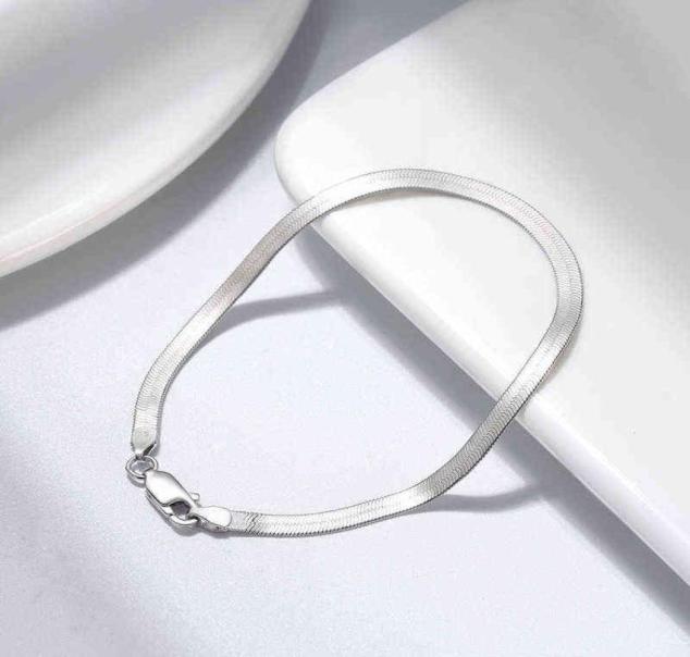 Ins Style 925 Sterling Silver Bracelet 4mm20cm Blade Bone for Men & Women Jewelry Gifts3287026
Ins Style 925 Sterling Silver Bracelet 4mm20cm Blade Bone for Men & Women Jewelry Gifts3287026