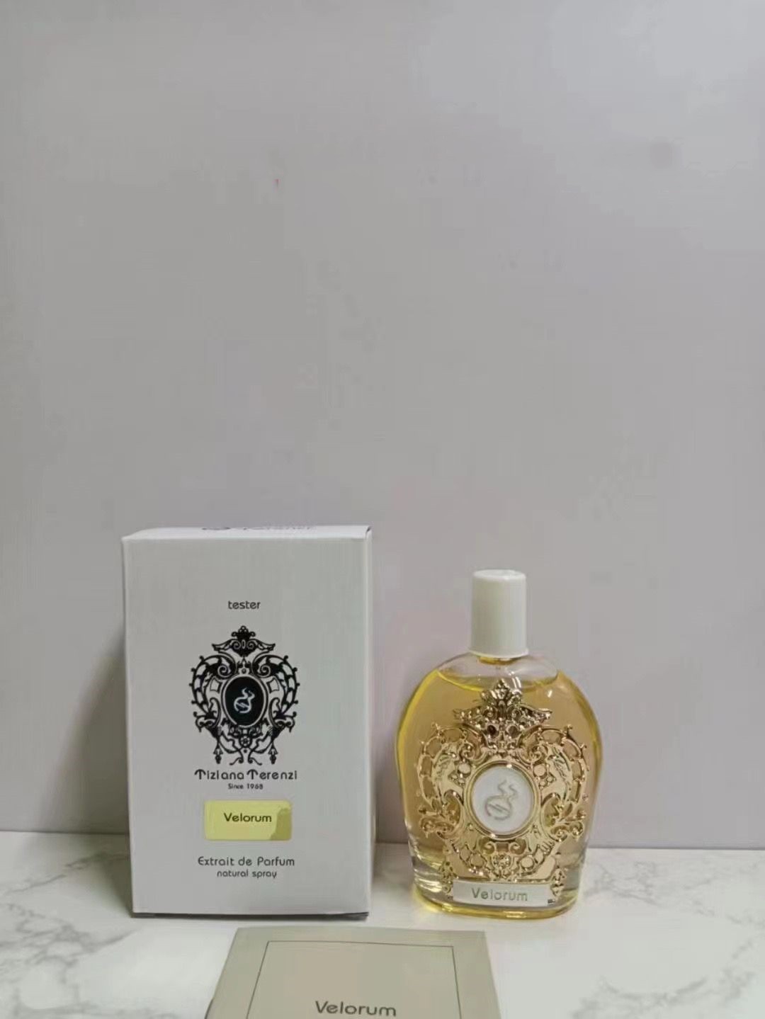 Tiziana Terenzi Velorum Halleu Tuttle Andromeda Cassiopea Parfum Brand Perfume Flower scent Spirito Fiorentino Delox Kirke Gold Rose Oudh Draco Ursa Orion 100ML
Tiziana Terenzi Velorum Halleu Tuttle Andromeda Cassiopea Parfum Brand Perfume Flower scent Spirito Fiorentino Delox Kirke Gold Rose Oudh Draco Ursa Orion 100ML