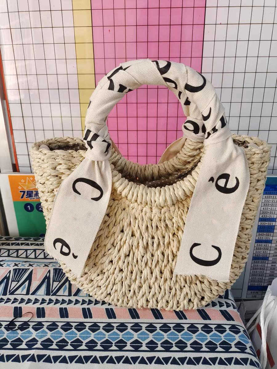Designer Bag Women's Fashion Silk Scarf Letter Crossbody Straw Braid Bag Women's New Summer Hand Braid Bag Seaside Holiday Beach Bag Casual ID qwertyui879, Beige_with logo
Designer Bag Women's Fashion Silk Scarf Letter Crossbody Straw Braid Bag Women's New Summer Hand Braid Bag Seaside Holiday Beach Bag Casual ID qwertyui879, Beige_with logo