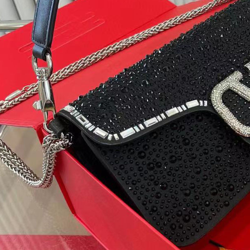 Designers Totes Famous Leather Handbags Shoulder Bags Fashion Crossbody Purse Subaxillary Bag Luxury Women Totes, Yellow
Designers Totes Famous Leather Handbags Shoulder Bags Fashion Crossbody Purse Subaxillary Bag Luxury Women Totes, Yellow
