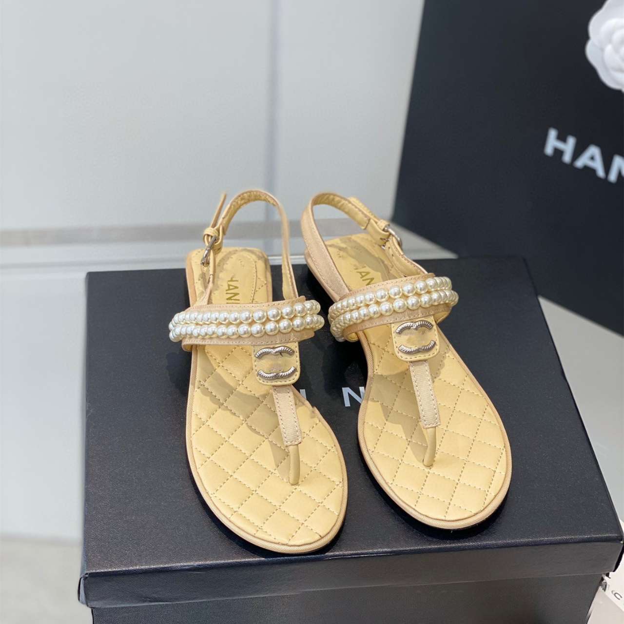 designer Sandals Luxury Slipper slides For Women Fashion Classic sandals Platform Gear Bottoms Beach lightweight slippers resorts platform, As shown in the figure
designer Sandals Luxury Slipper slides For Women Fashion Classic sandals Platform Gear Bottoms Beach lightweight slippers resorts platform, As shown in the figure