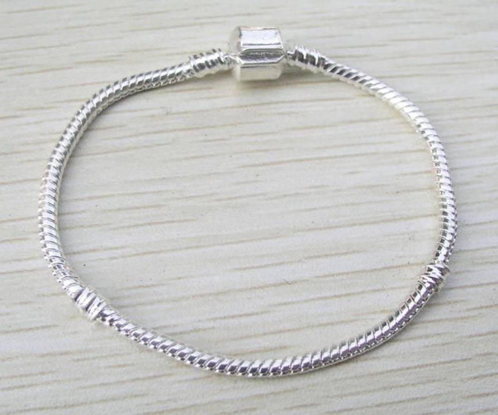 Brand new 16-21cm Silver plated chain for European bracelet fashion jewelry DIY7099003
Brand new 16-21cm Silver plated chain for European bracelet fashion jewelry DIY7099003