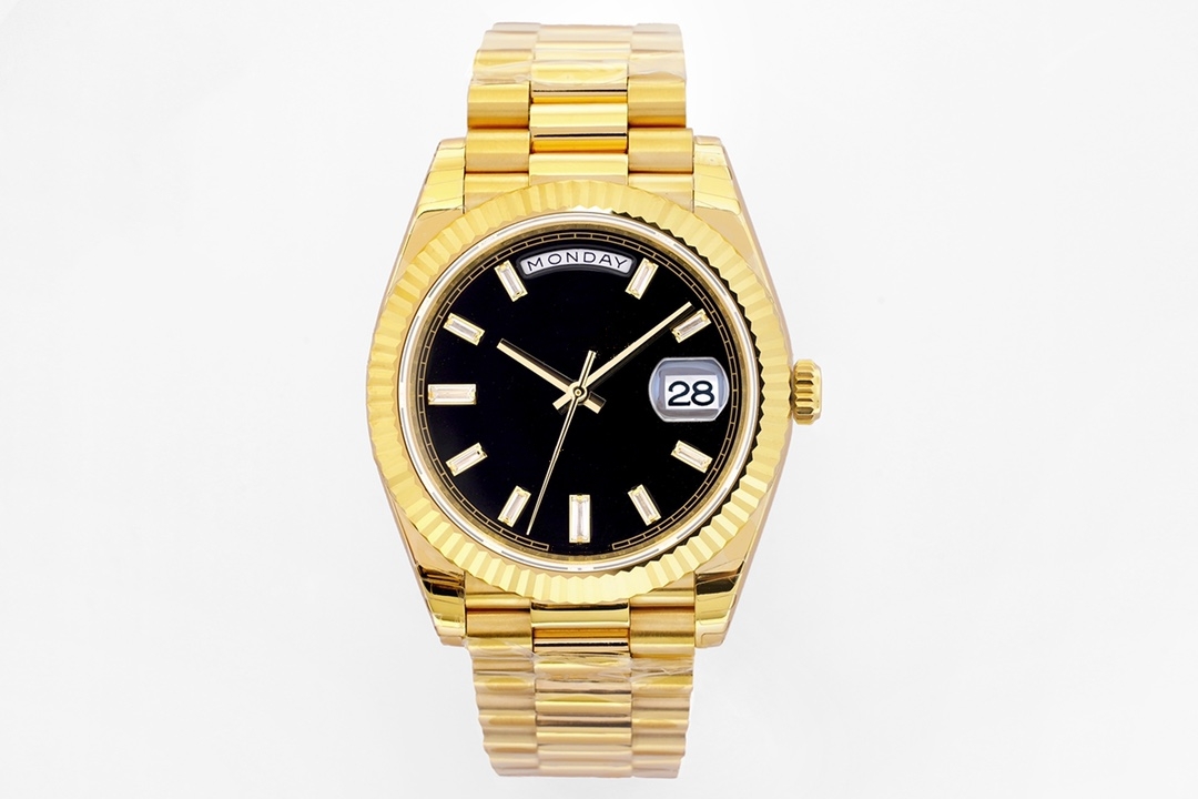 hot gold new luxury men's watch Day Date 3255 automatic mechanical movement black face sapphire glass diameter 40mm waterproof, Shipment
hot gold new luxury men's watch Day Date 3255 automatic mechanical movement black face sapphire glass diameter 40mm waterproof, Shipment