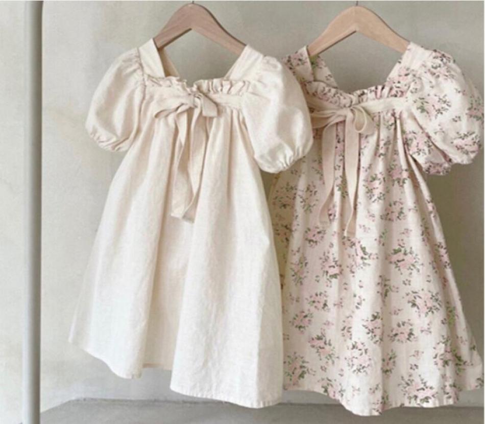 INS Selling summer girl kids Puff Short Sleeve Cotton dress kids Square Collar Solid Color Flower Print elegant dresses9772346, Pink
INS Selling summer girl kids Puff Short Sleeve Cotton dress kids Square Collar Solid Color Flower Print elegant dresses9772346, Pink