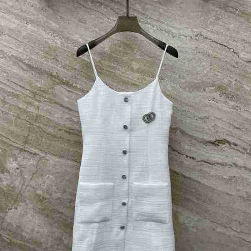 Basic & Casual Dresses Designer 23 Early Spring New Line Soft Tweed Strap Dress ORNU, White6
Basic & Casual Dresses Designer 23 Early Spring New Line Soft Tweed Strap Dress ORNU, White6