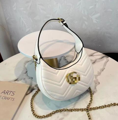 Foreign Trade New Printing High Sense Selenodont Bag Women's French Stick Underarm Bag Shoulder Bag
Foreign Trade New Printing High Sense Selenodont Bag Women's French Stick Underarm Bag Shoulder Bag