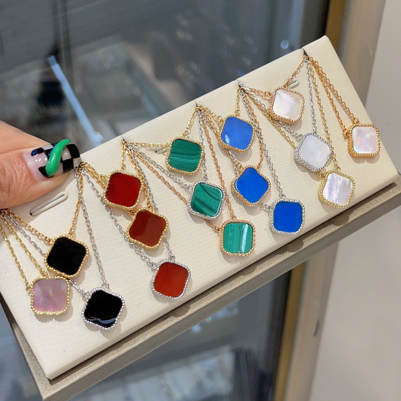 2023 New fashion designer jewelry 4/four leaf clover necklace gold necklaces women luxury 18K gold agate shell mother of pearl high quality gift
2023 New fashion designer jewelry 4/four leaf clover necklace gold necklaces women luxury 18K gold agate shell mother of pearl high quality gift