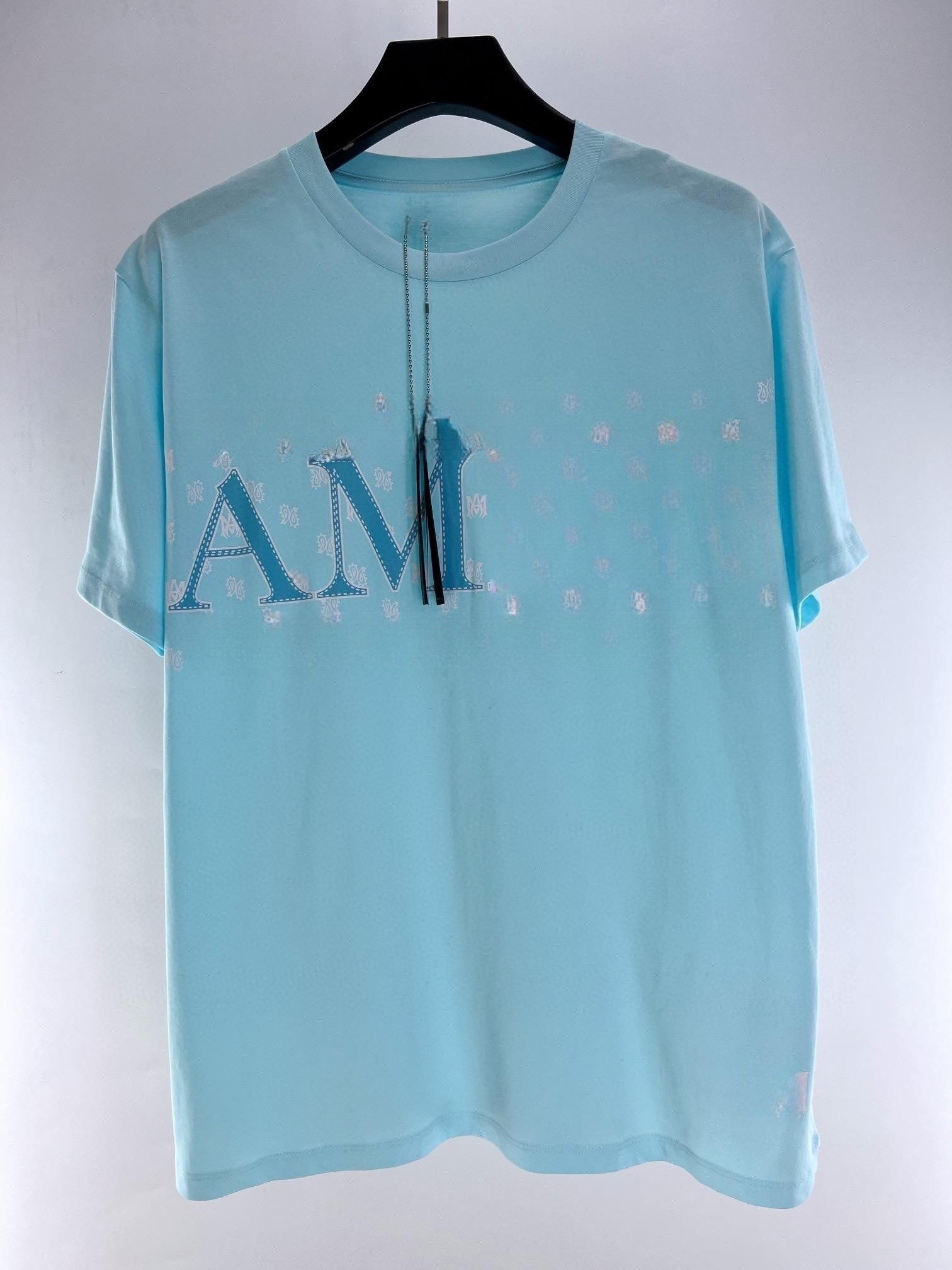 Mens luxury Designer Shirts T Shirt Man Shirt Tshirts Top Woman Tee blue Letter design Short Sleeve Fashion Hip Hop Womens Casual Men Short sleeve top
Mens luxury Designer Shirts T Shirt Man Shirt Tshirts Top Woman Tee blue Letter design Short Sleeve Fashion Hip Hop Womens Casual Men Short sleeve top