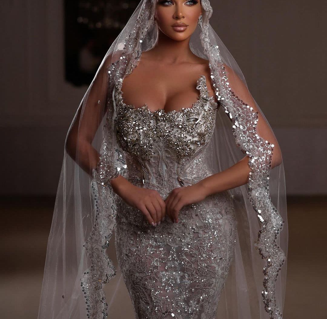 Luxury Mermaid Wedding Dresses Sleeveless V Neck Appliques Sequins 3D Lace Diamonds Crystals Strapless Beads Floor Length Bridal Gowns Custom Made abi