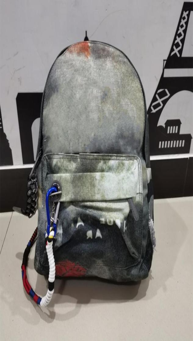 Fashion bag large capacity sports graffiti bag Multi functional camouflage splicing schoolbag Canvas material strap Chain Handbag 1088170, Light green
Fashion bag large capacity sports graffiti bag Multi functional camouflage splicing schoolbag Canvas material strap Chain Handbag 1088170, Light green