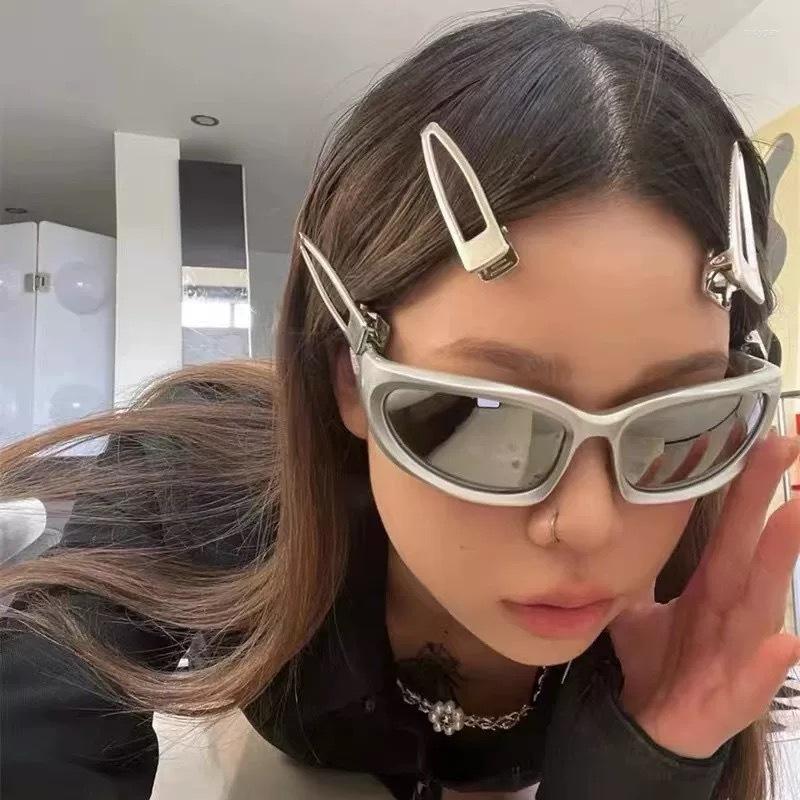 Sunglasses Fashion Brand Designer Women Square Goggle Men Luxury Sports Punk Sun Glasses UV400 Colorful Mirror Eyewear
Sunglasses Fashion Brand Designer Women Square Goggle Men Luxury Sports Punk Sun Glasses UV400 Colorful Mirror Eyewear