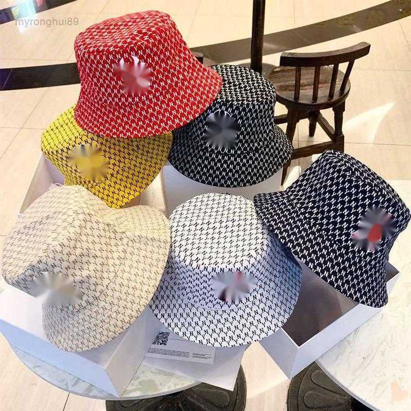 Double Sided Bucket Hat with Female Full Printed Letter Embroidery Men and Net Red Sunshade Leisure Outdoor Sports Basin K345, Red7
Double Sided Bucket Hat with Female Full Printed Letter Embroidery Men and Net Red Sunshade Leisure Outdoor Sports Basin K345, Red7