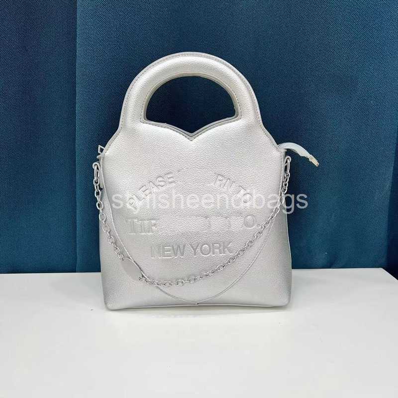 Designer Bag Womens Fashion PU Leather Handbags Please return to New York Shoulder Luxurys brand Messenger Bags Ladies Handbag Tote stylisheendibags
Designer Bag Womens Fashion PU Leather Handbags Please return to New York Shoulder Luxurys brand Messenger Bags Ladies Handbag Tote stylisheendibags