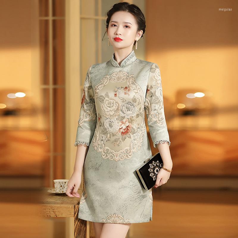Ethnic Clothing Cheongsam Jacquard Cuff Improved Slim Fashion Chinese Style Vintage Dress Qipao Autumn Winter Women's Daily Party
Ethnic Clothing Cheongsam Jacquard Cuff Improved Slim Fashion Chinese Style Vintage Dress Qipao Autumn Winter Women's Daily Party