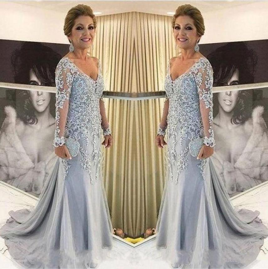 2020 Silver Mother Of The Bride Dresses V Neck Sheer LongSleeves Mermaid Lace Appliques Bead Sweep Train Long Plus Size Party Eve2890067
2020 Silver Mother Of The Bride Dresses V Neck Sheer LongSleeves Mermaid Lace Appliques Bead Sweep Train Long Plus Size Party Eve2890067