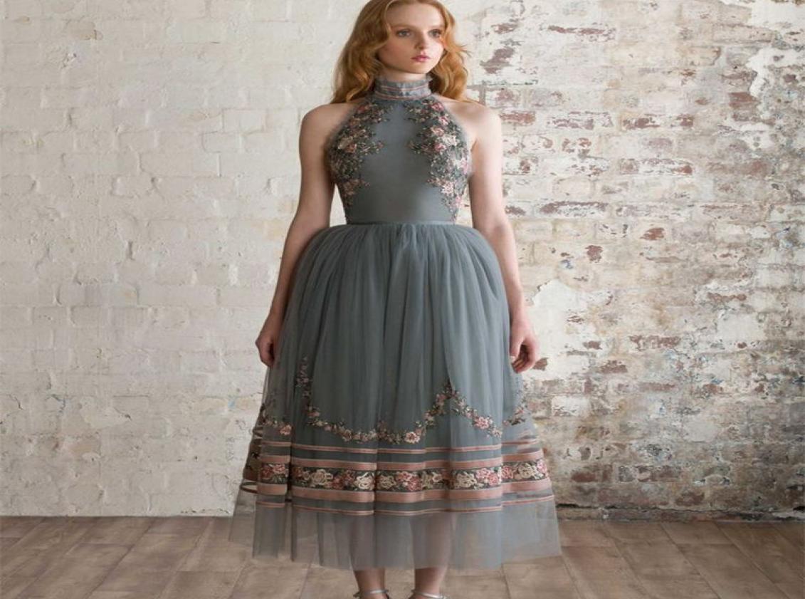 2021 Paolo Sebastian Embroidery Evening Dress A Line High Neck Ankle Length Backless Prom Dresses Vestidos Customize Formal Celebr9451793, Ivory
2021 Paolo Sebastian Embroidery Evening Dress A Line High Neck Ankle Length Backless Prom Dresses Vestidos Customize Formal Celebr9451793, Ivory