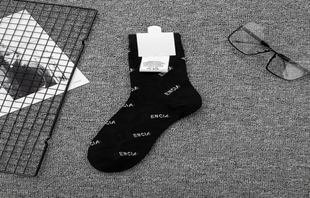 Women Girl Letter Socks White Black Breathable Letters Long Short Sock Fashion Hosiery for Gift Part Whole6388441
Women Girl Letter Socks White Black Breathable Letters Long Short Sock Fashion Hosiery for Gift Part Whole6388441