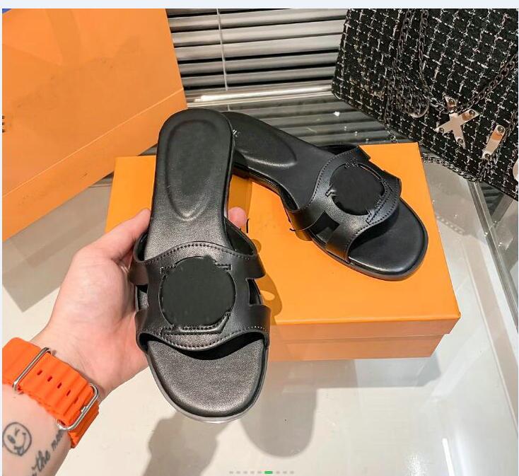 Womens Beach slippers famous Classic Flat heel Summer Designer Fashion flops leather lady brand Slides famale shoes Ladies sexy Sandals Large ft66, Silver
Womens Beach slippers famous Classic Flat heel Summer Designer Fashion flops leather lady brand Slides famale shoes Ladies sexy Sandals Large ft66, Silver