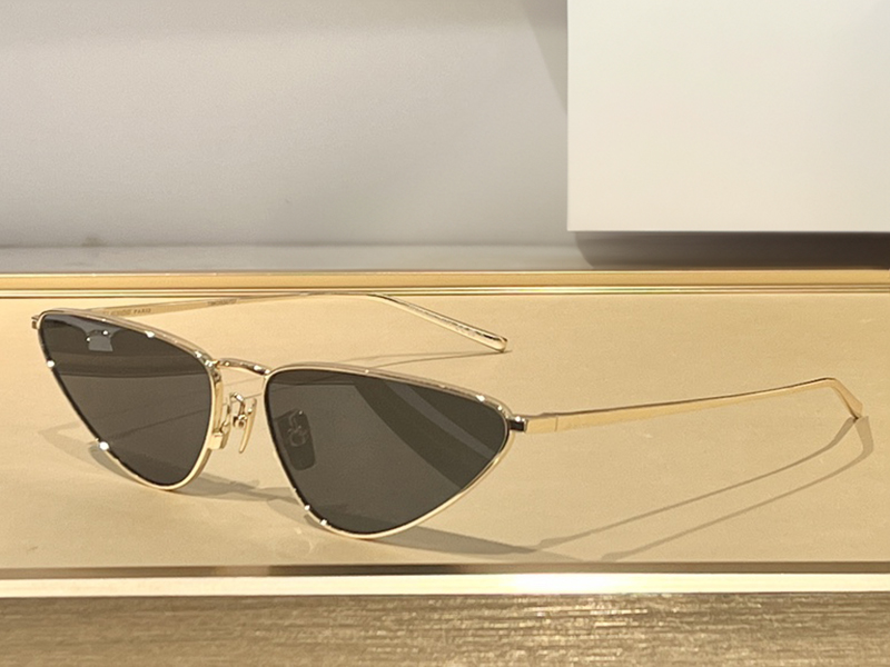 Sunglasses For Men Women Summer 487 Designers Style Anti-Ultraviolet Retro Plate Full Frame Glasses Random Box
Sunglasses For Men Women Summer 487 Designers Style Anti-Ultraviolet Retro Plate Full Frame Glasses Random Box