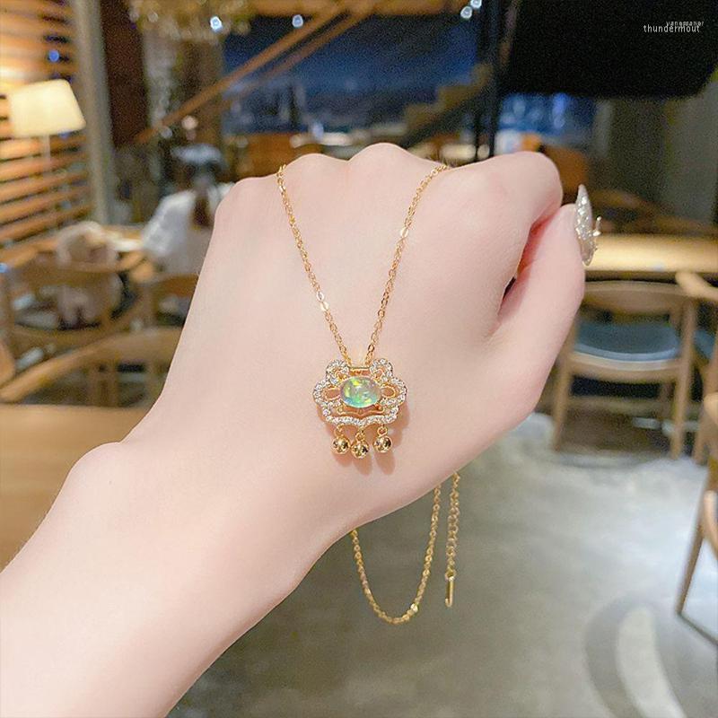 Chains Creative Aurora Female Korean Style Tassel Girls Wishful Women Necklace Clavicle Chain Pendant Longevity Lock
Chains Creative Aurora Female Korean Style Tassel Girls Wishful Women Necklace Clavicle Chain Pendant Longevity Lock