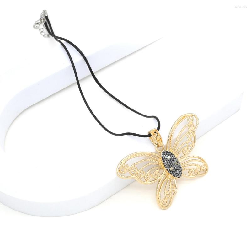 Pendant Necklaces Korean Fashion Butterfly Necklace Black Rhinestone Exquisite Alloy Hollow Out Insect Jewelry Accessories
Pendant Necklaces Korean Fashion Butterfly Necklace Black Rhinestone Exquisite Alloy Hollow Out Insect Jewelry Accessories