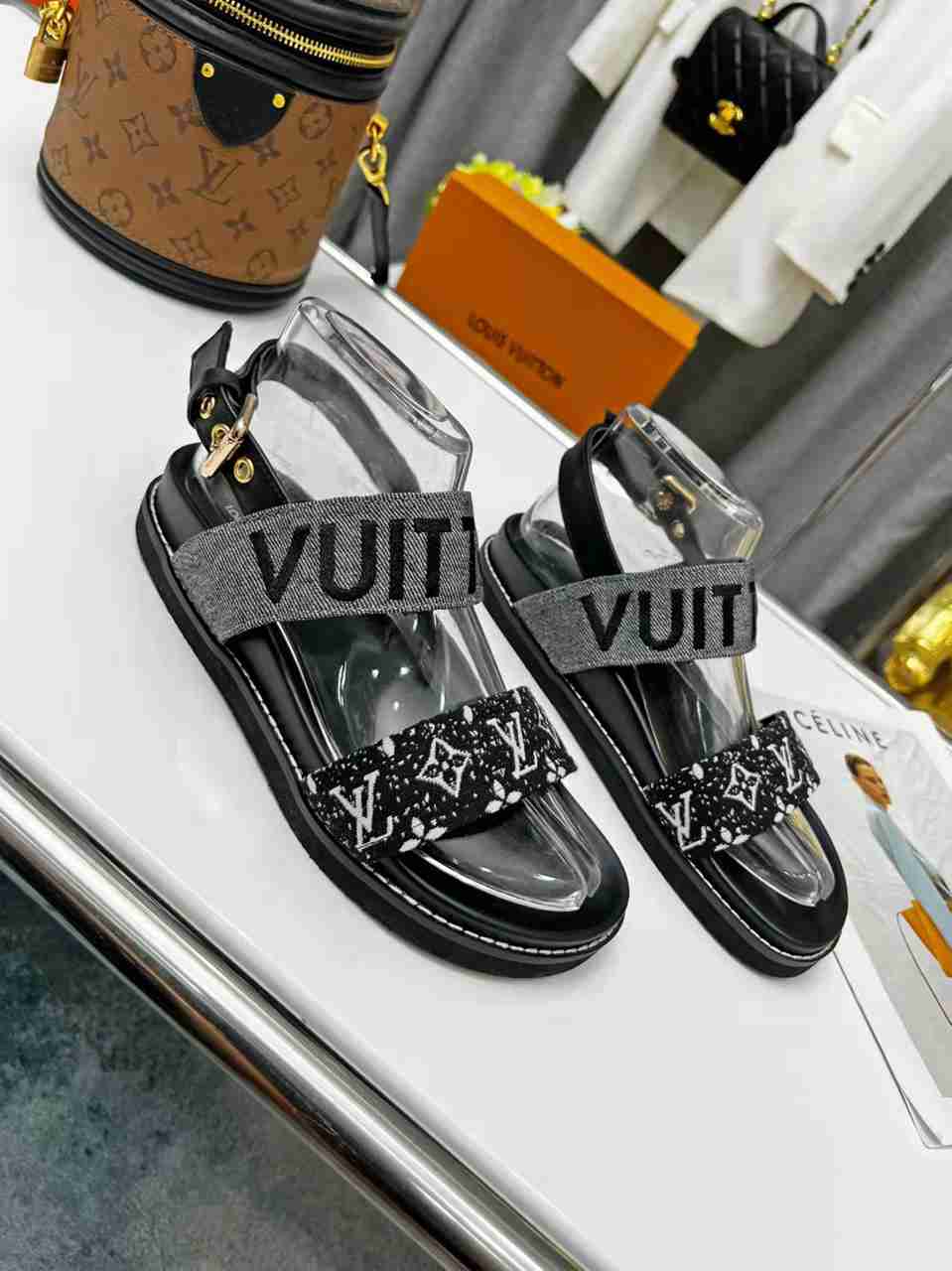 Designer Sandals Flat Sandal Women Summer Sandals Pasted Hemp Rope Platform Slippers Letter Rubber Sole Beach Shoes Size35-42, 27
Designer Sandals Flat Sandal Women Summer Sandals Pasted Hemp Rope Platform Slippers Letter Rubber Sole Beach Shoes Size35-42, 27