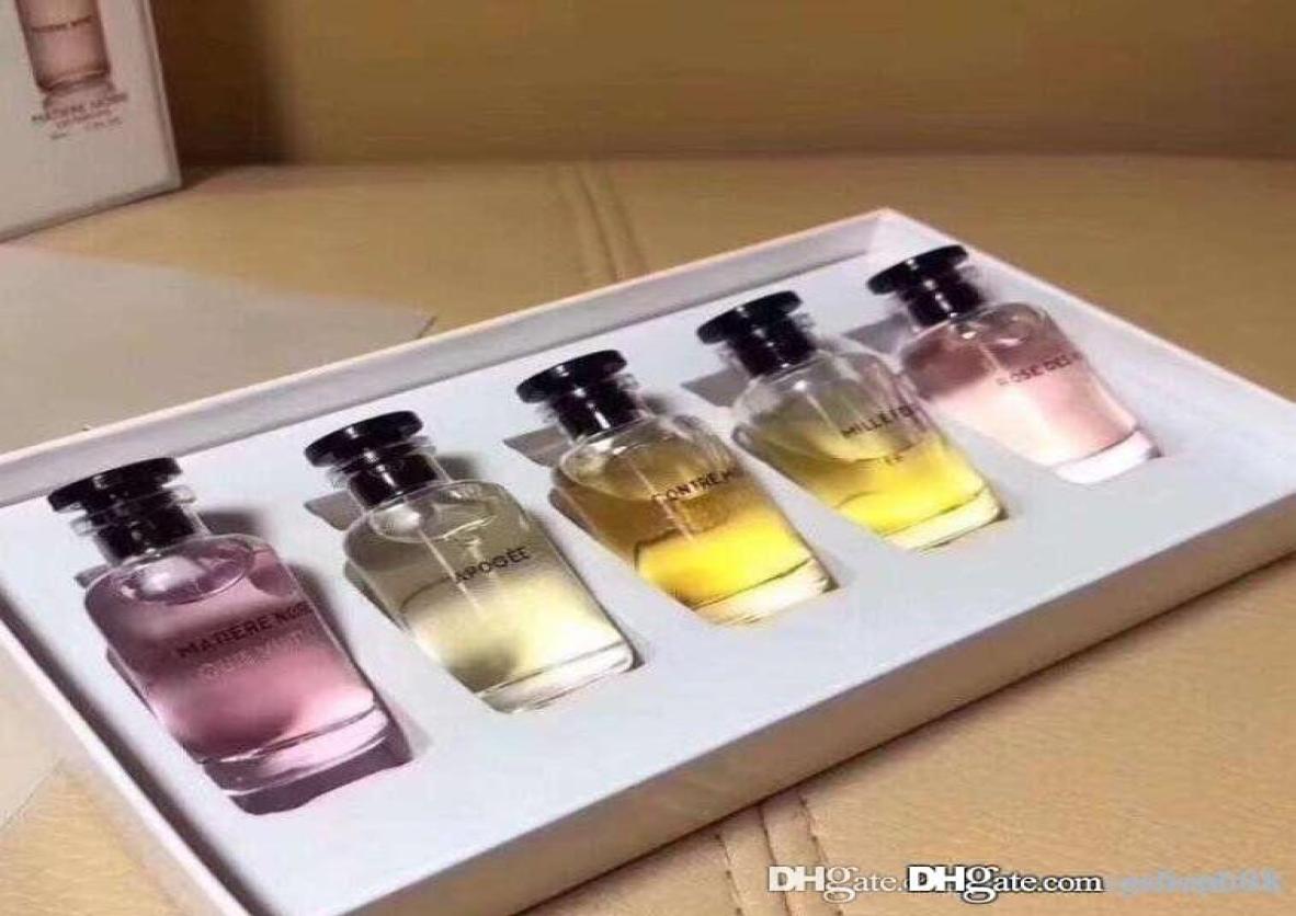 Perfume AntiPerspirant Deodorant top Perfumes Set of Five Rose des Vents Floral Fragrances Matiere Noire Oriental Woody Perfume A1608653
Perfume AntiPerspirant Deodorant top Perfumes Set of Five Rose des Vents Floral Fragrances Matiere Noire Oriental Woody Perfume A1608653