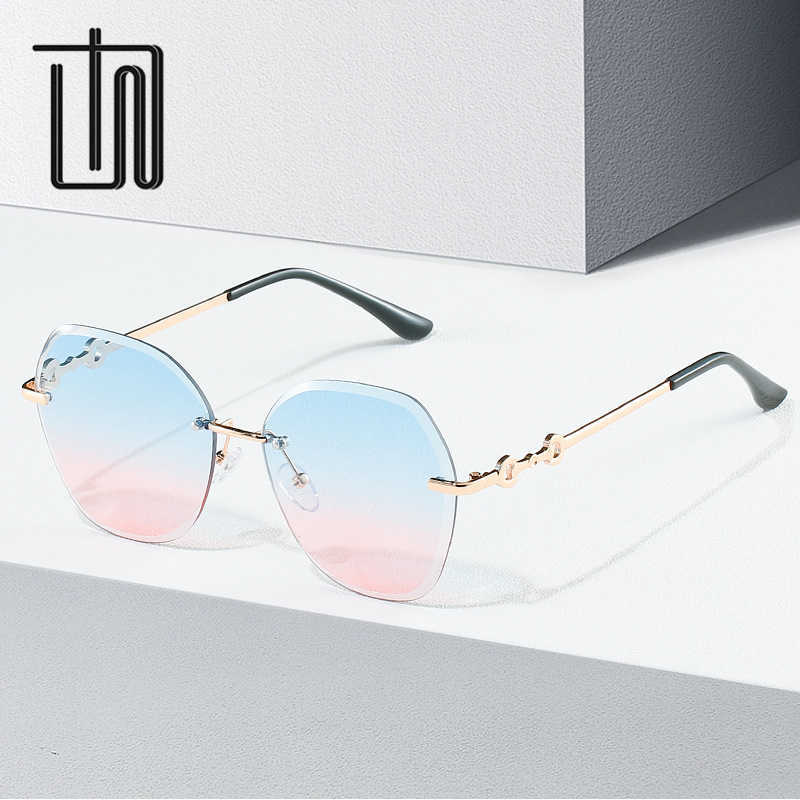 Wholesale of sunglasses New Frameless Trimmed 9228 Ocean Film Women Fashion Sunglasses
Wholesale of sunglasses New Frameless Trimmed 9228 Ocean Film Women Fashion Sunglasses