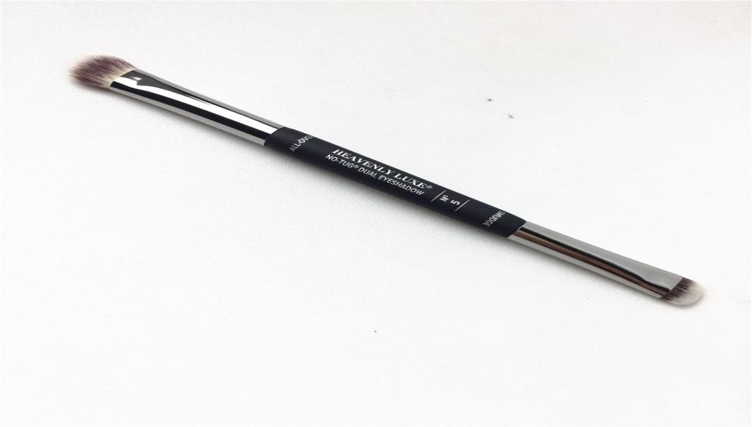 ITSERIES Heavenly Luxe NoTug Dual Eyeshadow Brush 5 Doubleended Eyeshadow Blending Brush Beauyt Makeup brush blender1614506
ITSERIES Heavenly Luxe NoTug Dual Eyeshadow Brush 5 Doubleended Eyeshadow Blending Brush Beauyt Makeup brush blender1614506