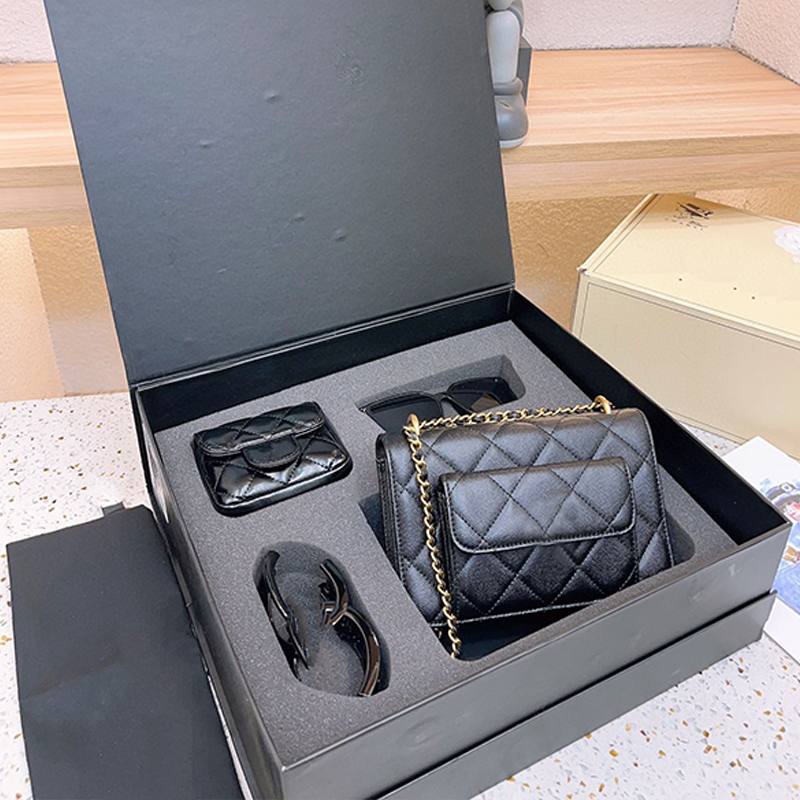 Designer Fashion Luxury 2023 Womens' Crossbody Handbags New Pattern Dlegant and Vnderstated High Quality Temperament Women Gift Set Shoulder Body
Designer Fashion Luxury 2023 Womens' Crossbody Handbags New Pattern Dlegant and Vnderstated High Quality Temperament Women Gift Set Shoulder Body