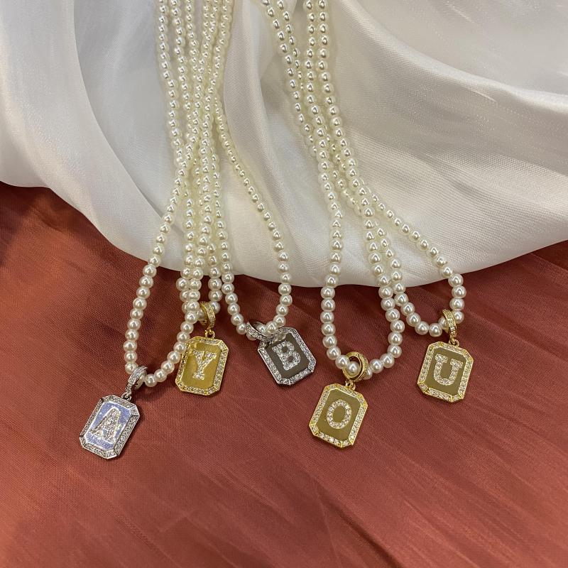 Pendant Necklaces Bens Geometric Rectangle Letter Necklace CZ Crystal Initials Pearl DIY Handmade Jewelry Wholesale
Pendant Necklaces Bens Geometric Rectangle Letter Necklace CZ Crystal Initials Pearl DIY Handmade Jewelry Wholesale