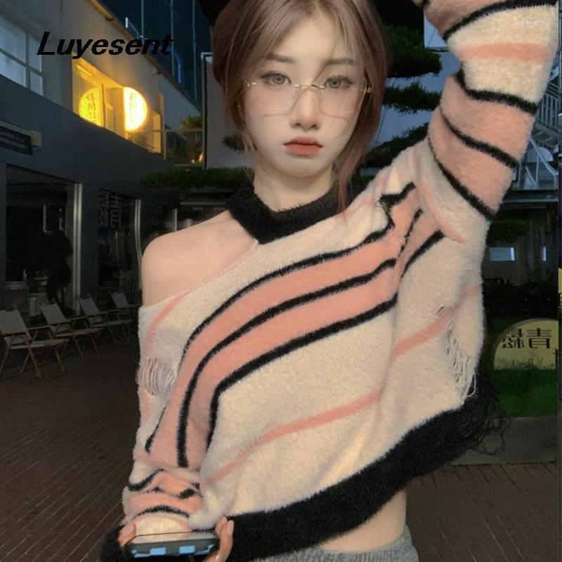 Women's Sweaters Female Pink Striped Pullover Sweater 2023 Lady Ripped Irregular One Side Off Shoulder Short Mujer O Neck Hollow Sweter
Women's Sweaters Female Pink Striped Pullover Sweater 2023 Lady Ripped Irregular One Side Off Shoulder Short Mujer O Neck Hollow Sweter