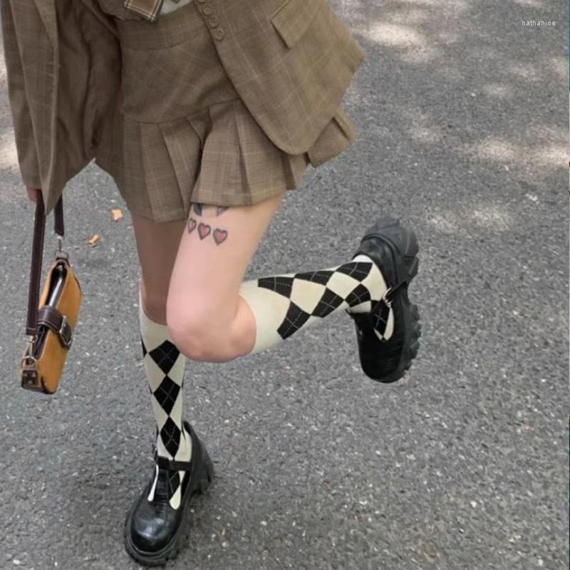 Women Socks 1Pcs Autumn Happy Funny Knee-high Cotton Hip Hop Style Rhombus Skating Checkerboard Fashion Lattice High Quality, Heilv
Women Socks 1Pcs Autumn Happy Funny Knee-high Cotton Hip Hop Style Rhombus Skating Checkerboard Fashion Lattice High Quality, Heilv