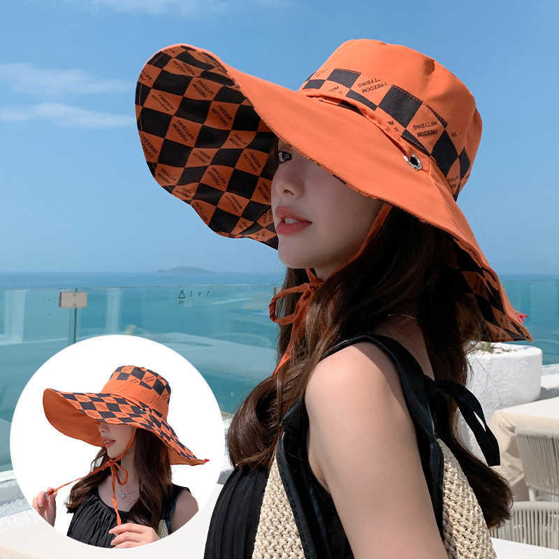 Wide Brim Bucket Hats Ladies Bucket Hat Double Sided Wear Fashion Checked Summer Beach Neck Protection Sun Visor Packable Wide Brimmed Foldable Revers