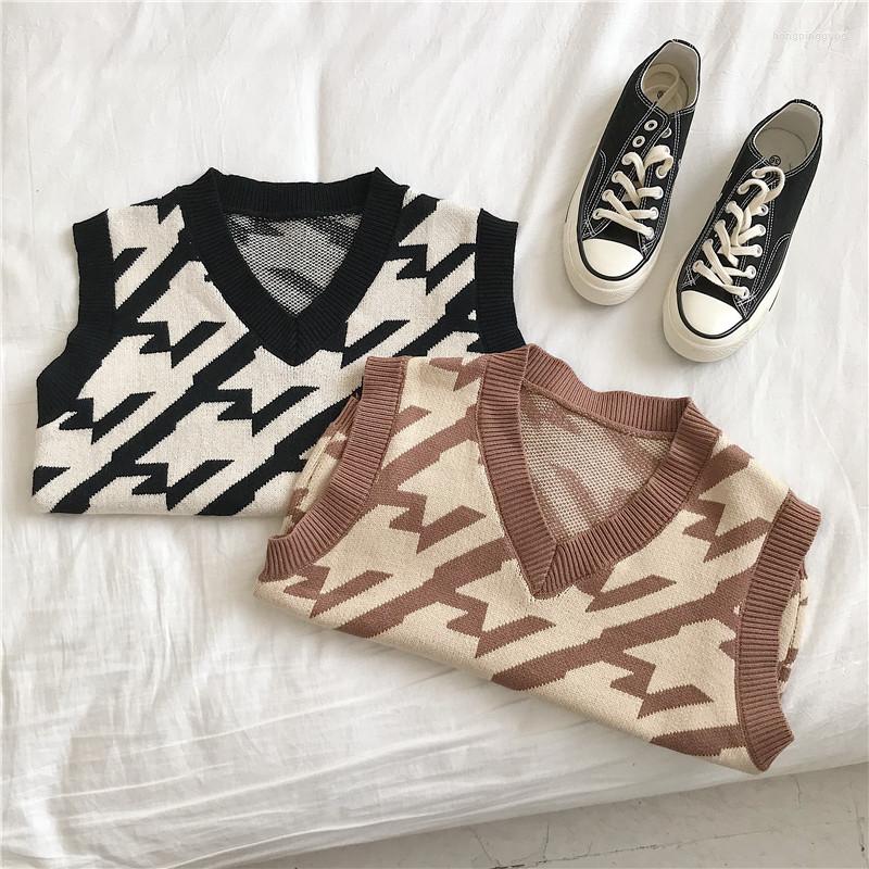 Women's Sweaters Vintage Sleeveless V-neck Short Knitted Vest Women 2023 Autumn Winter Korean Small Color Contrast Sweater, Black
Women's Sweaters Vintage Sleeveless V-neck Short Knitted Vest Women 2023 Autumn Winter Korean Small Color Contrast Sweater, Black