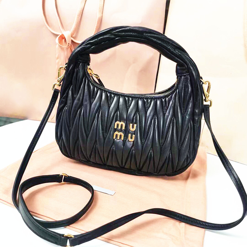 nylon Designer shoulder bag high quality 3piece Women Men purse wallet prad handbag fashion clutch luxury tote crossbody bags, 1-black
nylon Designer shoulder bag high quality 3piece Women Men purse wallet prad handbag fashion clutch luxury tote crossbody bags, 1-black